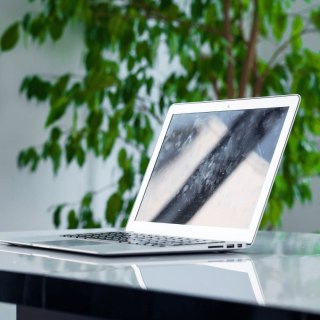 ERLA LCD - profesjonalny płyn do czyszczenia ekranów i wyświetlaczy